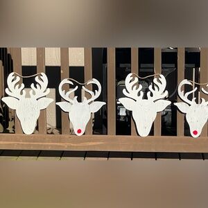 White Reindeer Wall Decor Set